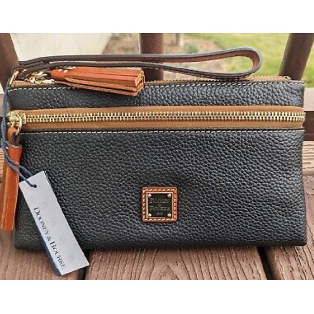 NWT Dooney & Bourke Black Pebble Grain Leather Double Zip Wristlet